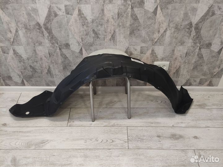 Подкрылок передний левый Toyota Corolla 150 06-10