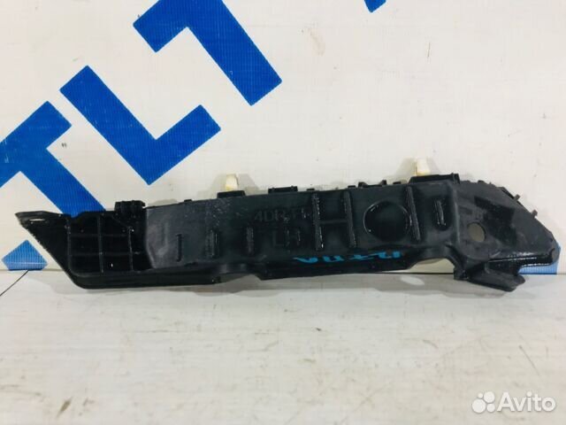 Кронштейн переднего бампера левый KIA RIO 4 1.4 мт