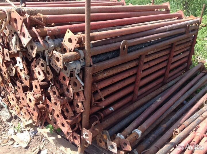 Стойка телескопическая 3.1м