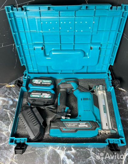 Нейлер аккумуляторный makita