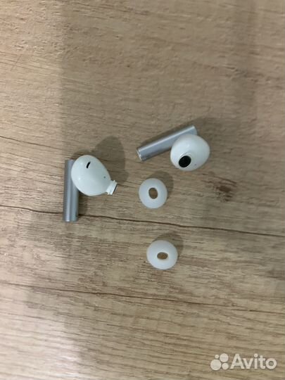 Беспроводные наушники