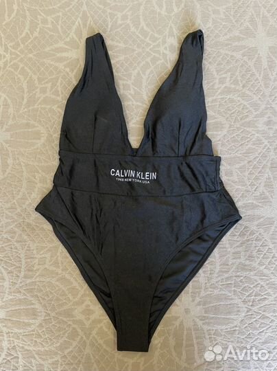 Купальник Calvin klein 42 44