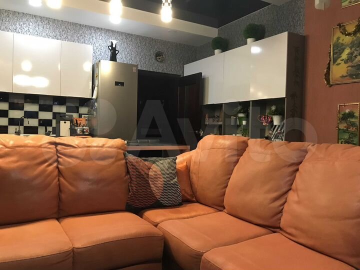 3-к. квартира, 104 м², 12/18 эт.