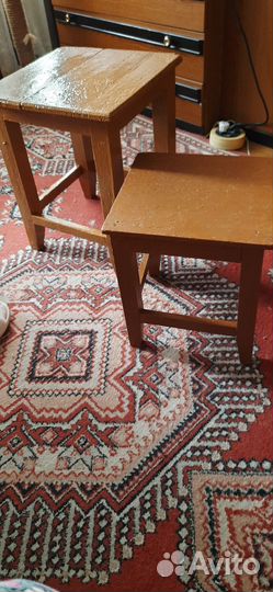 Табуретка большая и маленькая