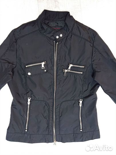 Ветровка непродуваемая 40р