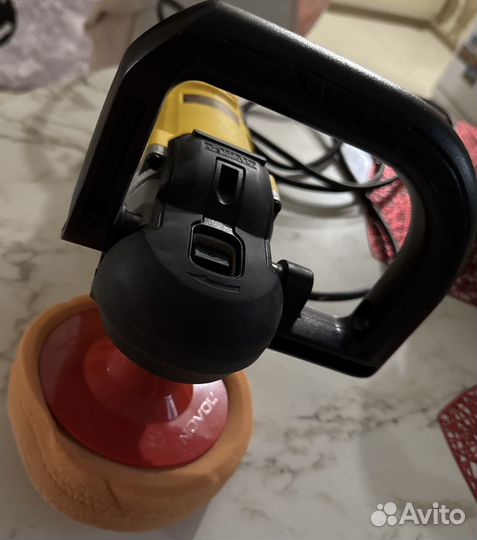 Полировальная машина DeWalt