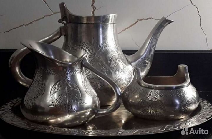 Кофейник(чайник), сахарница, молочник, подносик