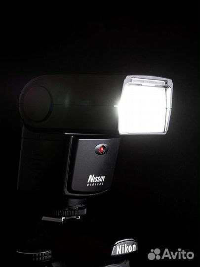 Вспышка для nikon простая, компактная и надëжная