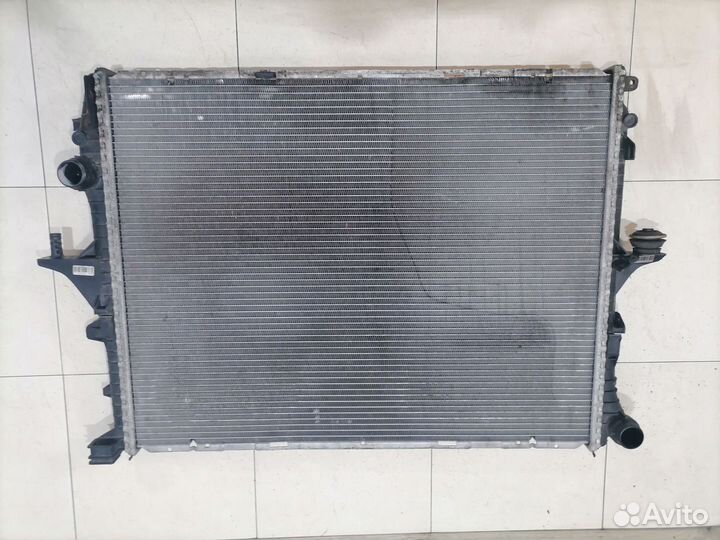 Радиатор охлаждения VW Touareg GP / Audi Q7
