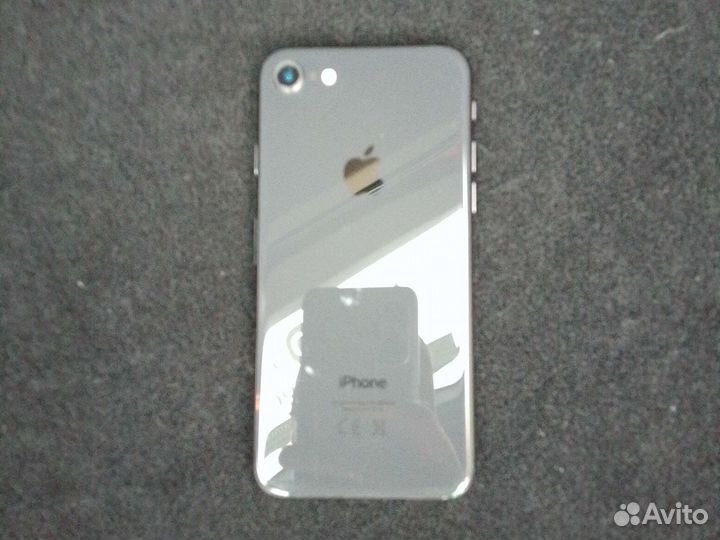 iPhone 8, 64 ГБ