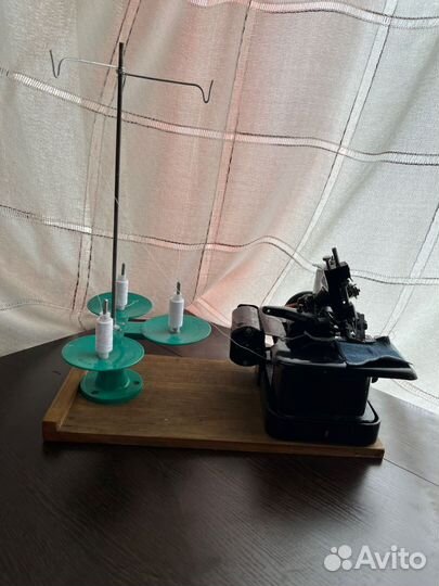 Швейная машина оверлок бу