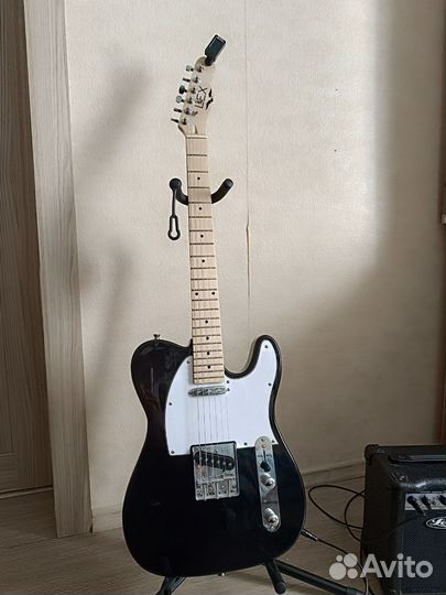 Электронная гитара со всем оборудованием