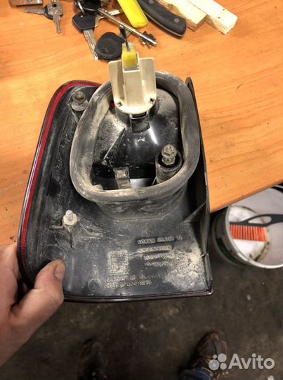 Фонарь правый Ford Maverick 1995 г.в