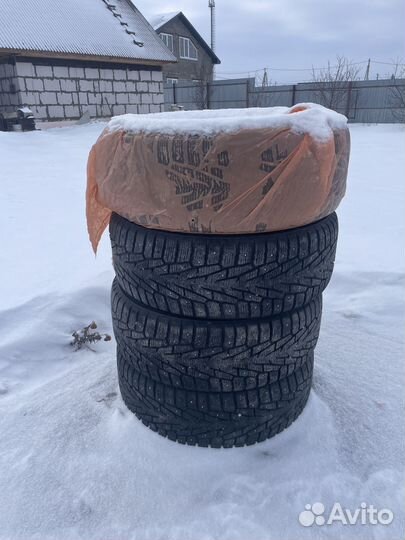 Nokian Tyres Hakkapeliitta 7 SUV 235/60 R17