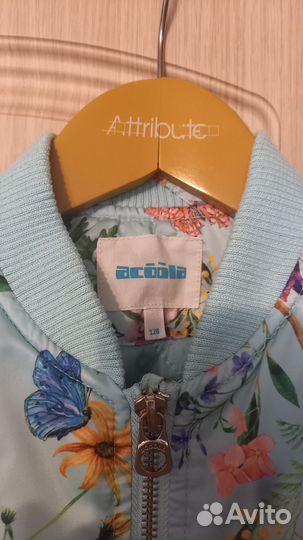 Куртка для девочки 122р