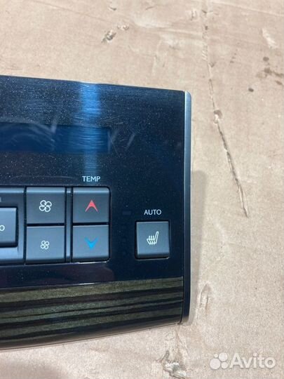 Блок управления климатической установкой Lexus