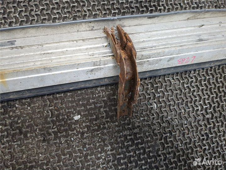 Подножка Toyota Land Cruiser (100) , 2000