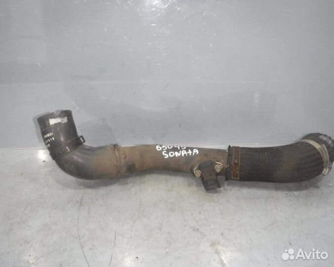 Hyundai Sonata NF Патрубок интеркулера