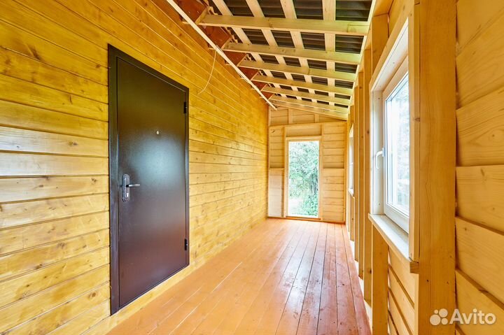 Каркасный дачный дом в стиле барнхаус