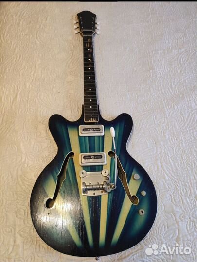 Акустическая гитара