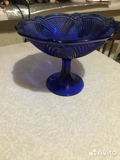 Ваза для фруктов цветное стекло