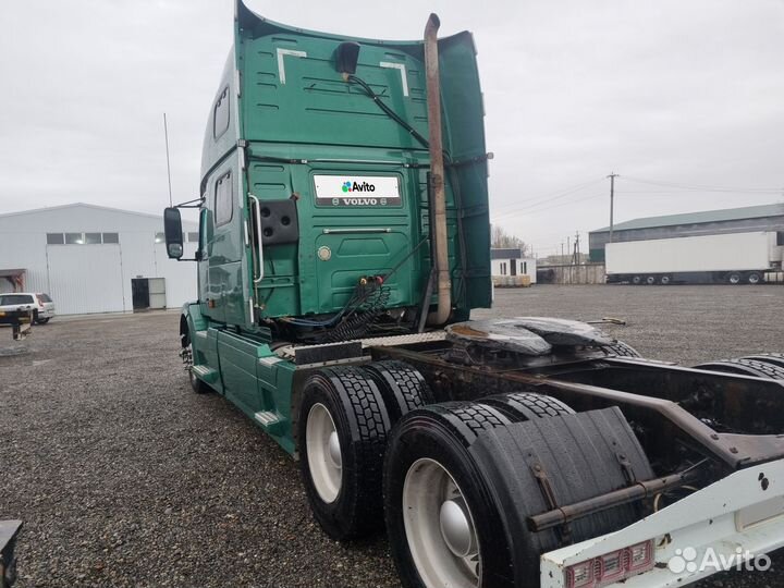 Volvo VNL 780, 2004