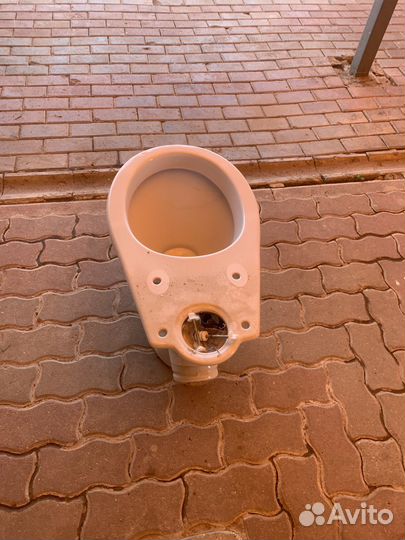 Унитаз без бачка