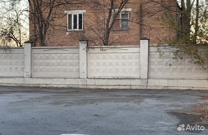 Бетонный забор из плит