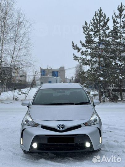 Toyota Prius Alpha 1.8 CVT, 2014, 135 000 км