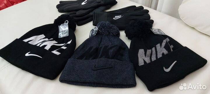 Шапка мужская двойная с помпоном Nike