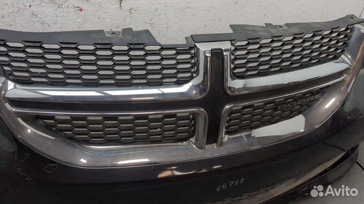 Бампер Dodge Grand Caravan, 2011