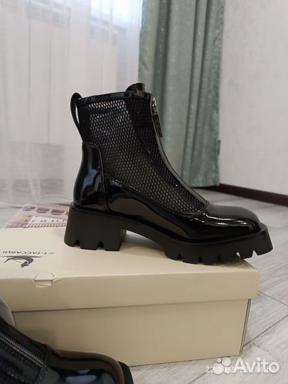 Ботинки женские