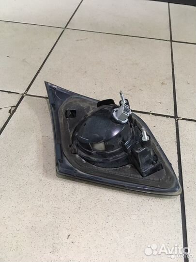 Фонарь задний правый Mazda 3 BK