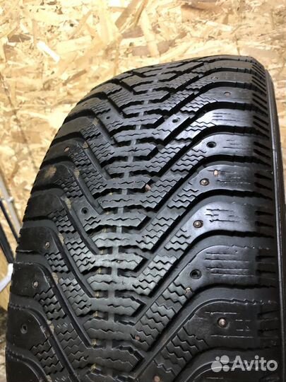 Goodyear UltraGrip 500 225/60 R17