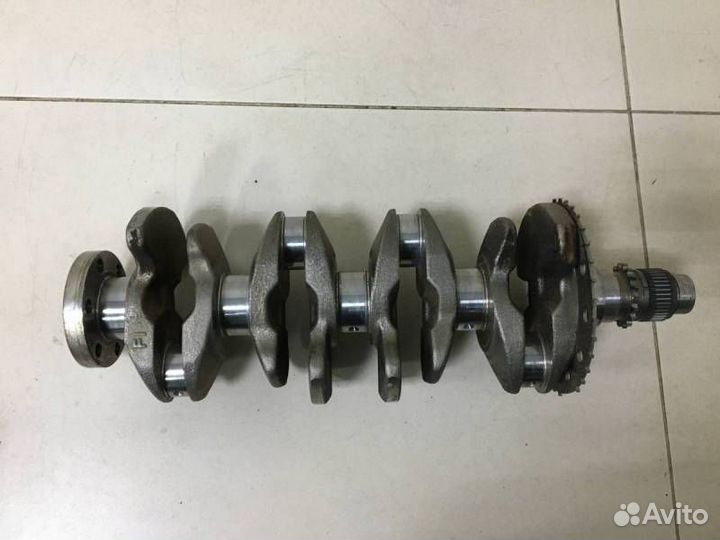 Б/У Коленвал 1100A215 mitsubishi