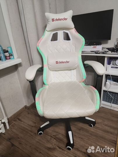 Компьютерное кресло с подстветкой