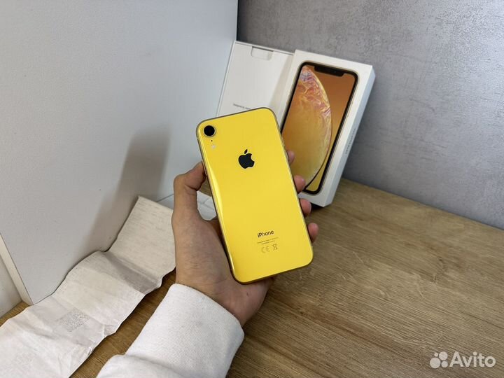 iPhone Xr, 64 ГБ