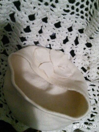 Женский берет