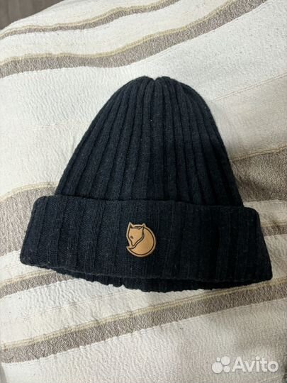 Мужская шапка