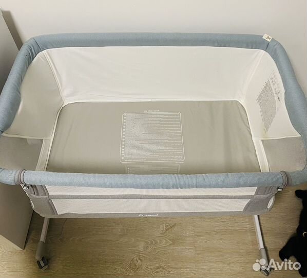 Приставная кроватка jane