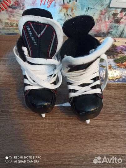 Хоккейные коньки bauer
