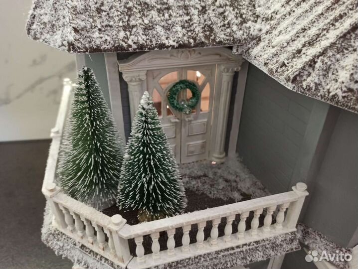 Кукольный дом-светильник