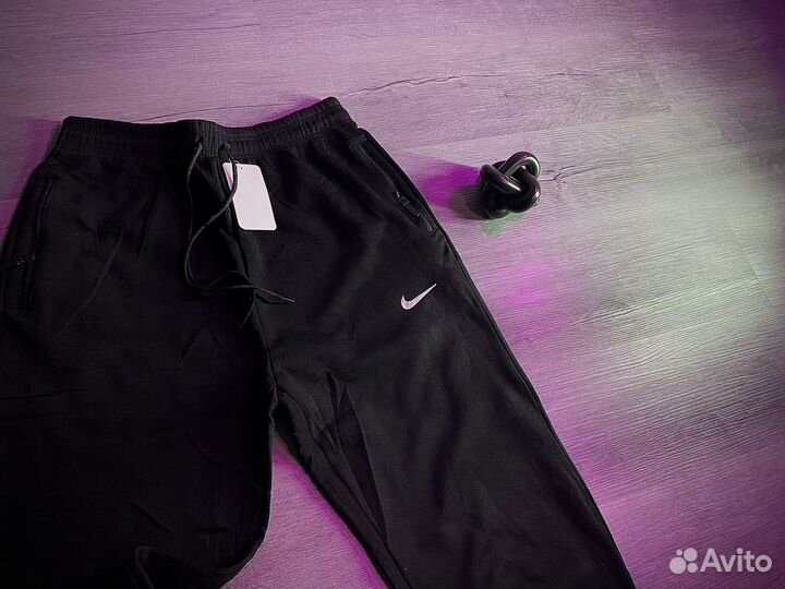 Спортивные штаны Nike утепленные новые