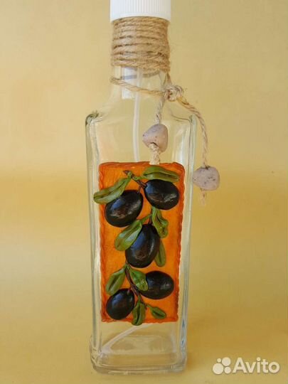 Нужный подарок) Стеклянная бутылочка под масло