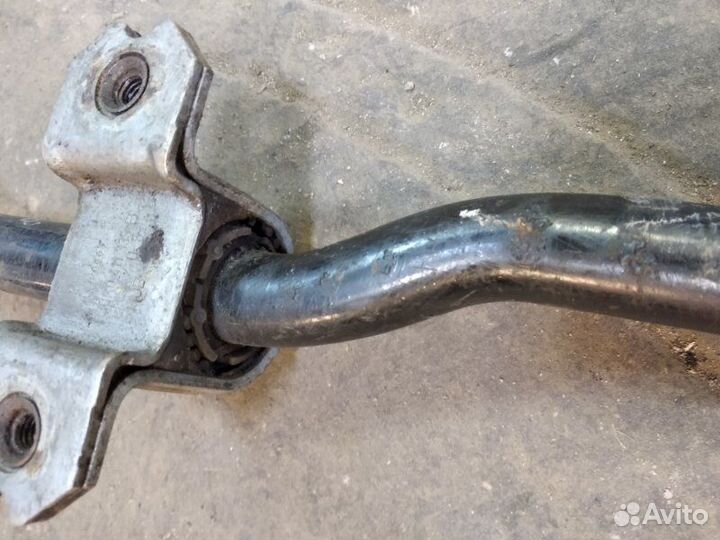 Стабилизатор передний Volkswagen Passat B7