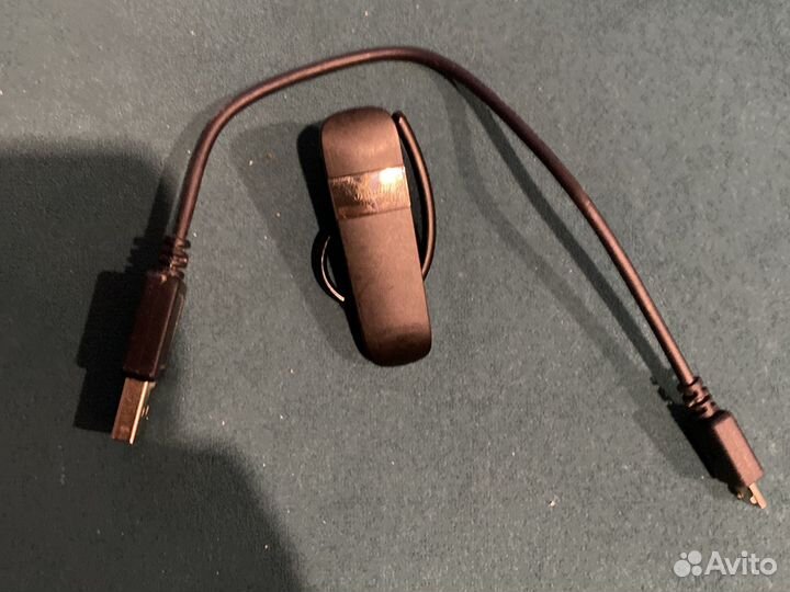 Безпроводня гарнитура jabra talk