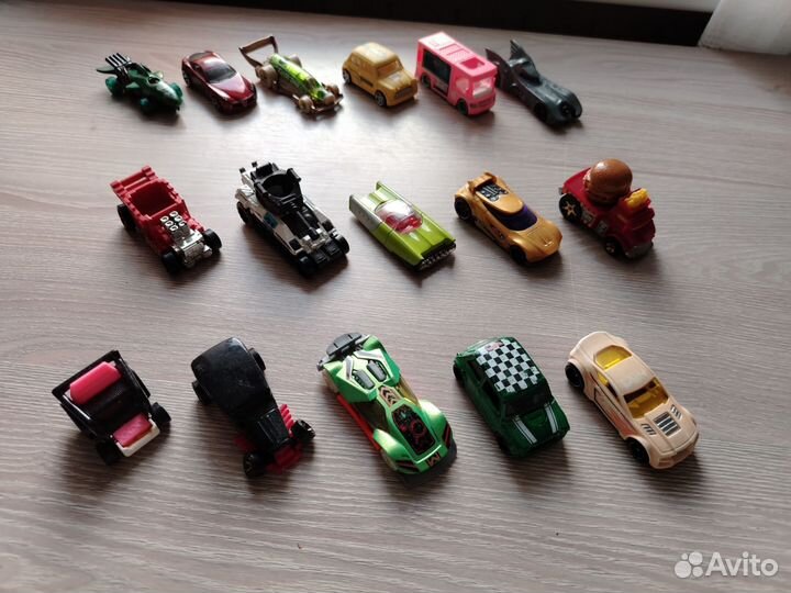 Hot wheels машинки