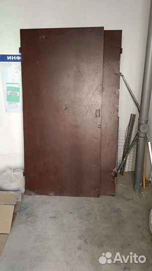 Железная металлическая дверь бу