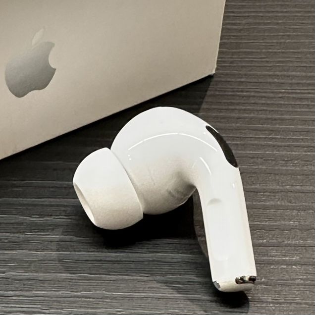 AirPods Pro 2 Левый наушник A3048