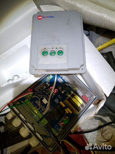 Привод для секционных ворот алютех